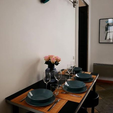 Appartement P2 De Charme - Centre-Ville Nîmes Esterno foto