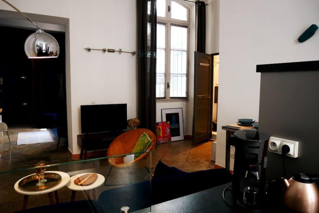 Appartement P2 De Charme - Centre-Ville Nîmes Esterno foto